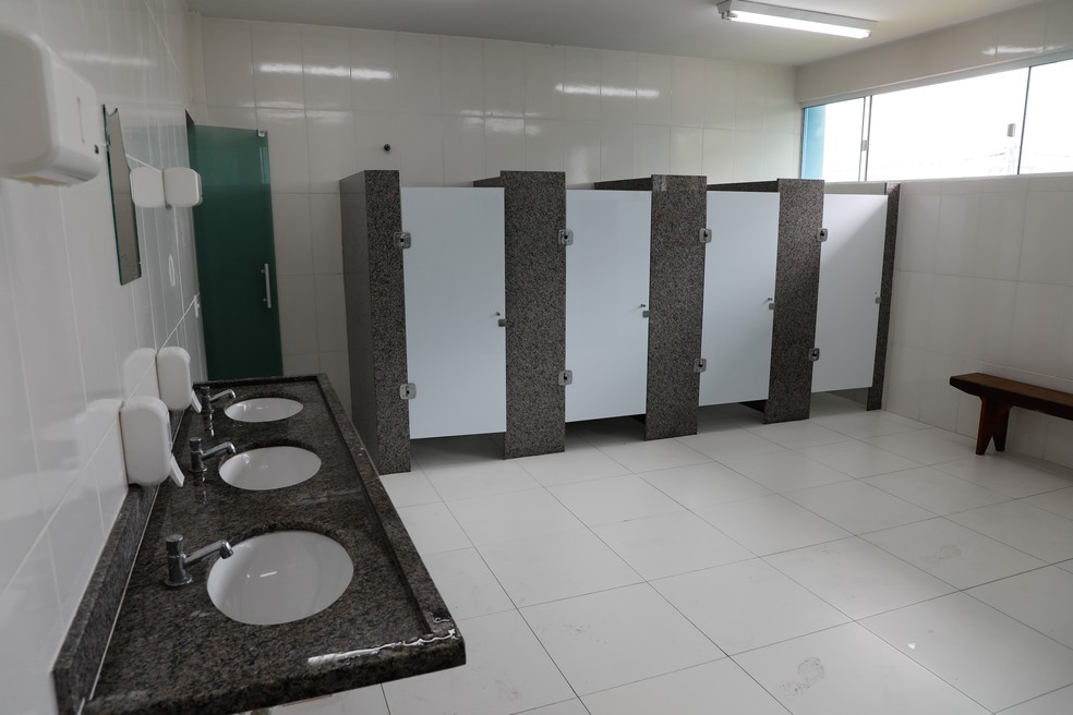 Áreas internas do 32º BPM, em Macaé, também foram reformadas — Foto: Governo do Estado