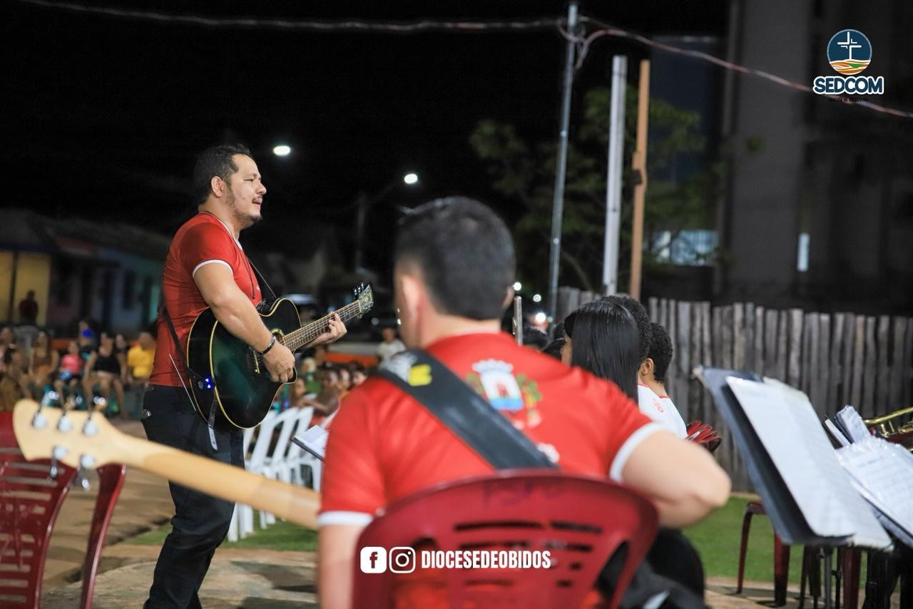 1º Festival Living Peace de Música reúne pública e destaca talentos em Óbidos