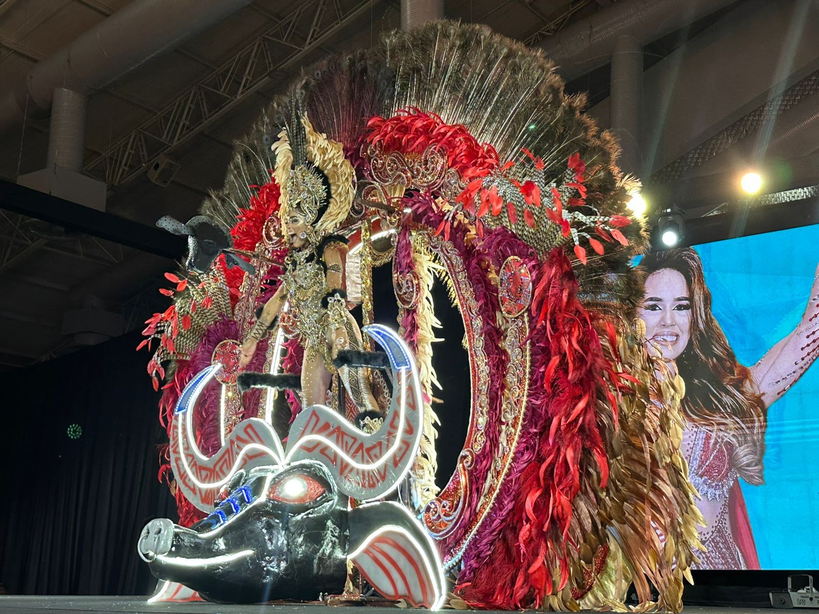 Rainha das Rainhas 2026: Layane Santos, Guará Acqua Park, vence o maior concurso de beleza e fantasia da Amazônia