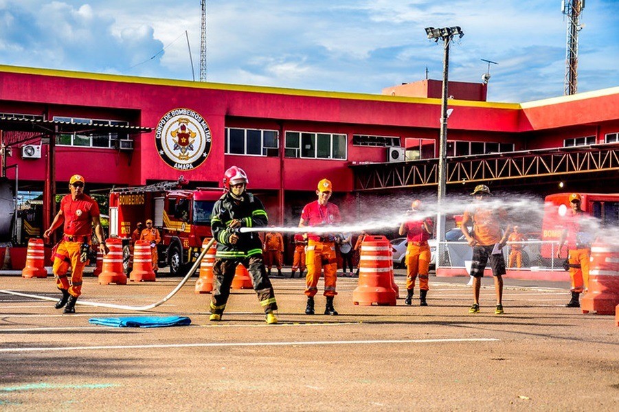 Concurso para oficiais do Corpo de Bombeiros Militar do Amapá oferta 180 vagas; EDITAL