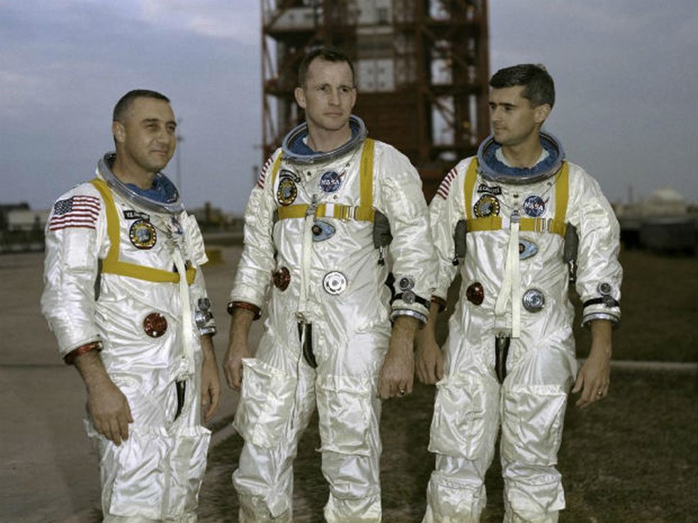Astronautas da missão Apollo 1 durante, mortos durante acidente em plataforma — Foto: Divulgação/Nasa