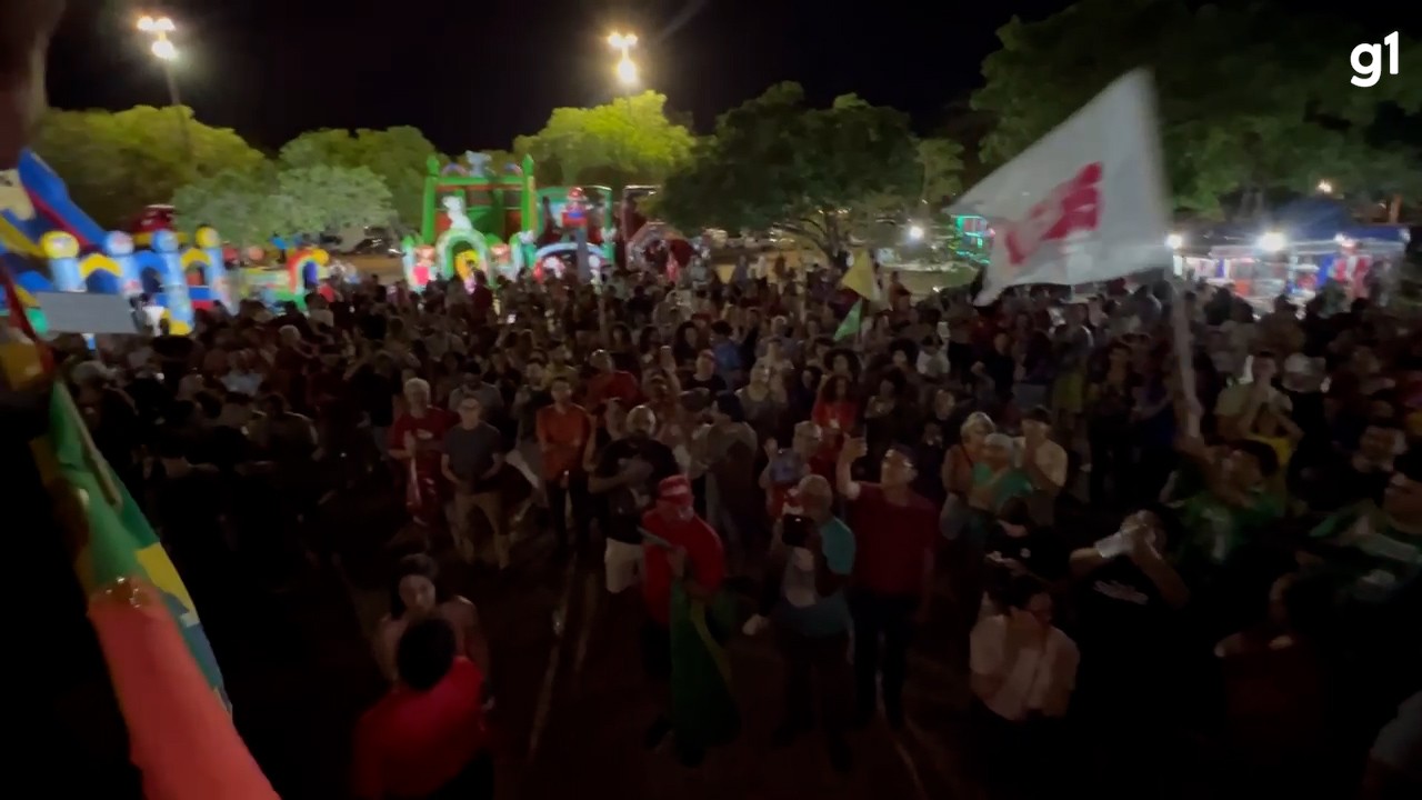Grupo faz ato contra Projeto da Anistia e PEC da Blindagem, em Palmas