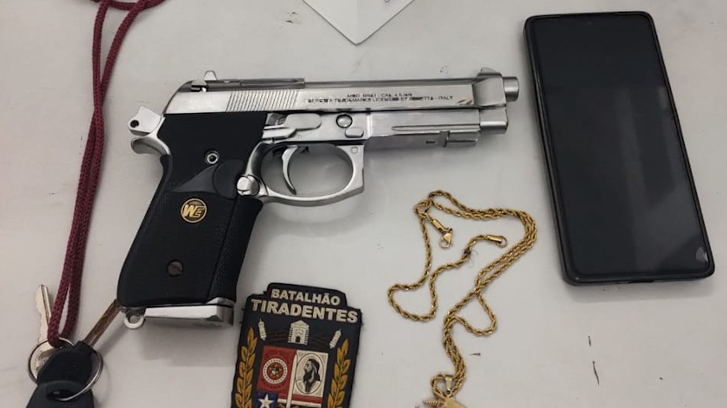 VÍDEO: Dupla é detida no momento em que assaltava entregador na avenida IV Centenário, em São Luís