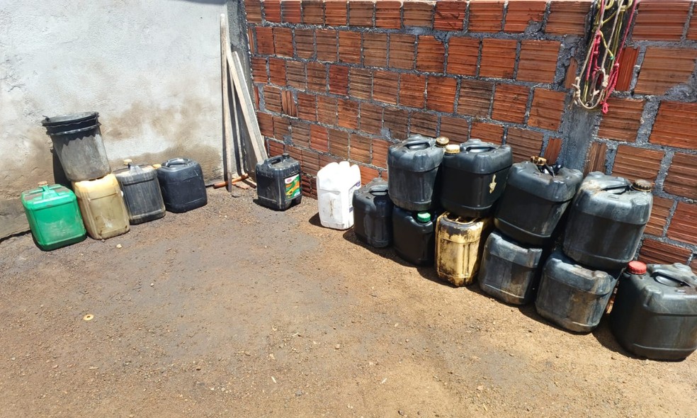 A captura foi realizada durante o cumprimento de um mandado de busca e apreensão — Foto: PC-BA