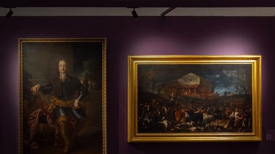 Turista que tentava fazer meme tropeça e rasga quadro de 300 anos em museu de Florença