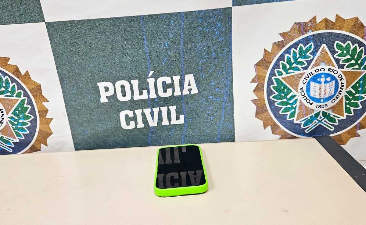 Jovem compra iPhone roubado por R$ 1,8 mil e acaba na delegacia no RJ