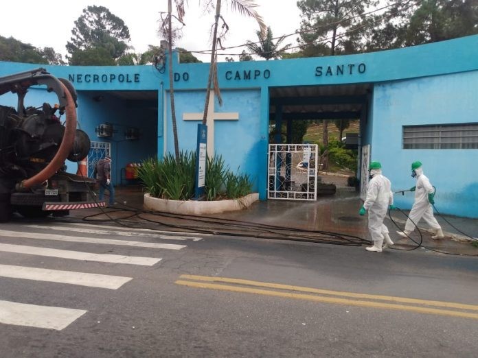 Prefeitura de Guarulhos cria taxa anual de conservação de jazigos e vai cobrar até R$ 676 nos cemitérios, a partir de 2026