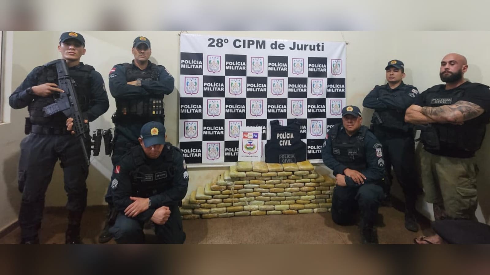 Mais de 114 kg de skunk são apreendidos após perseguição policial em Juruti