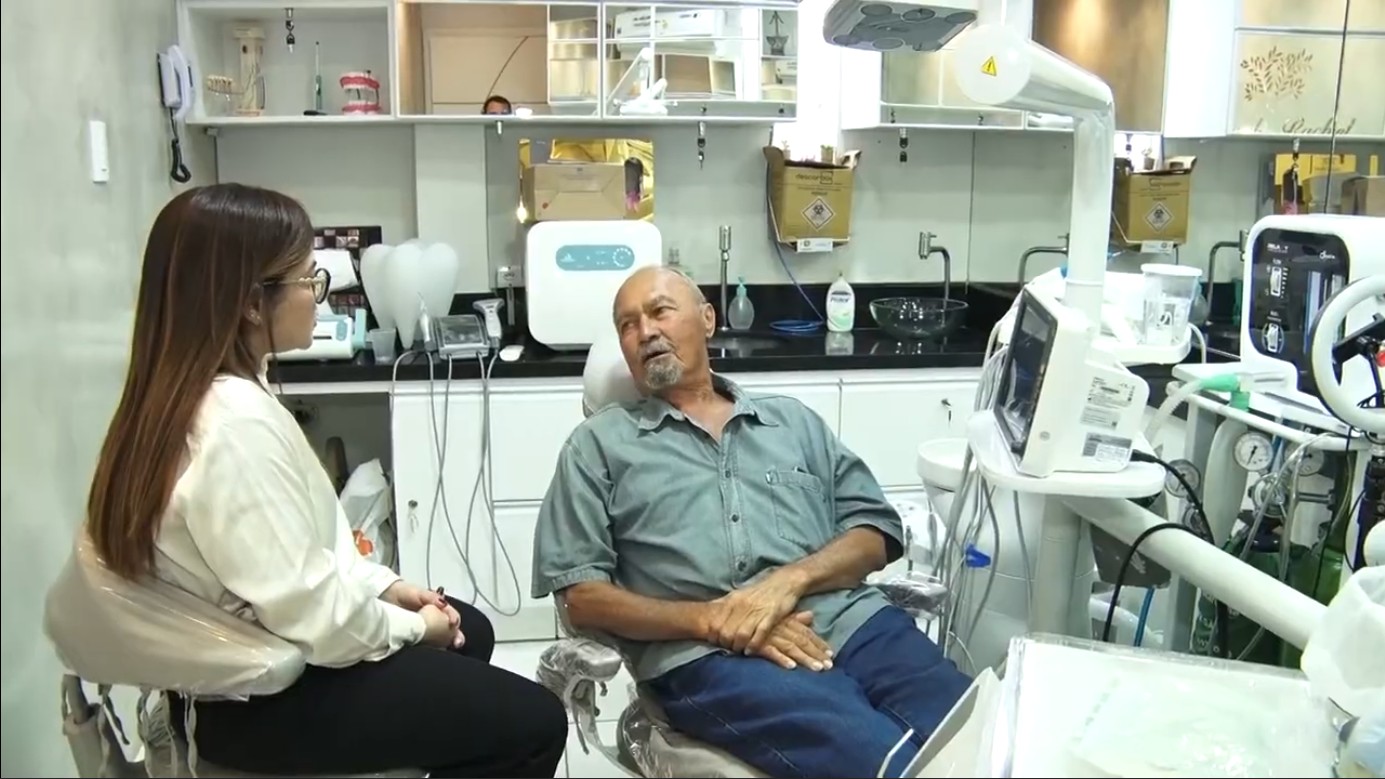 Além do sorriso: a importância dos cuidados com a saúde bucal durante e após o tratamento do câncer