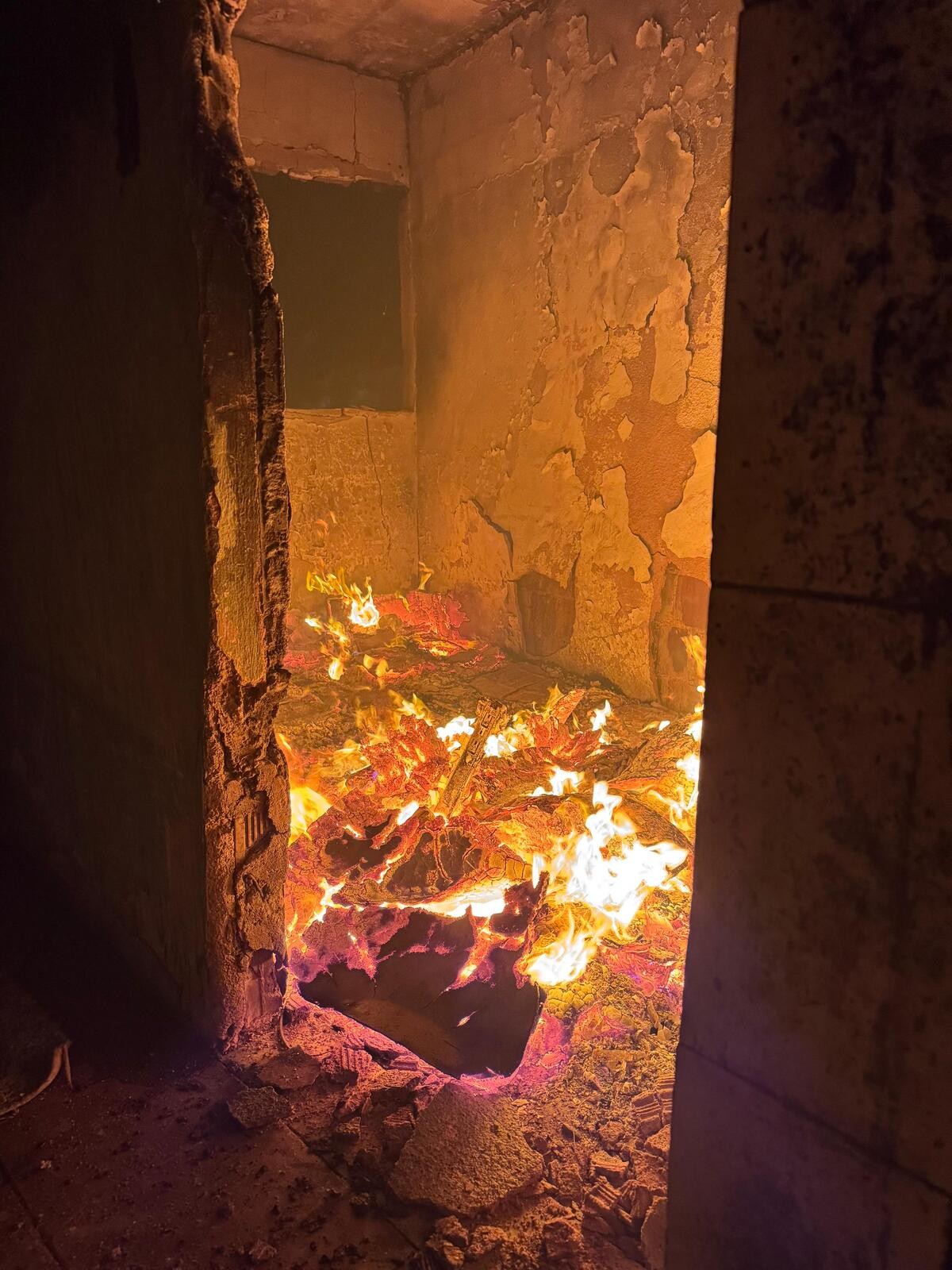 Homem é suspeito de incendiar casa da ex-mulher em Juiz de Fora