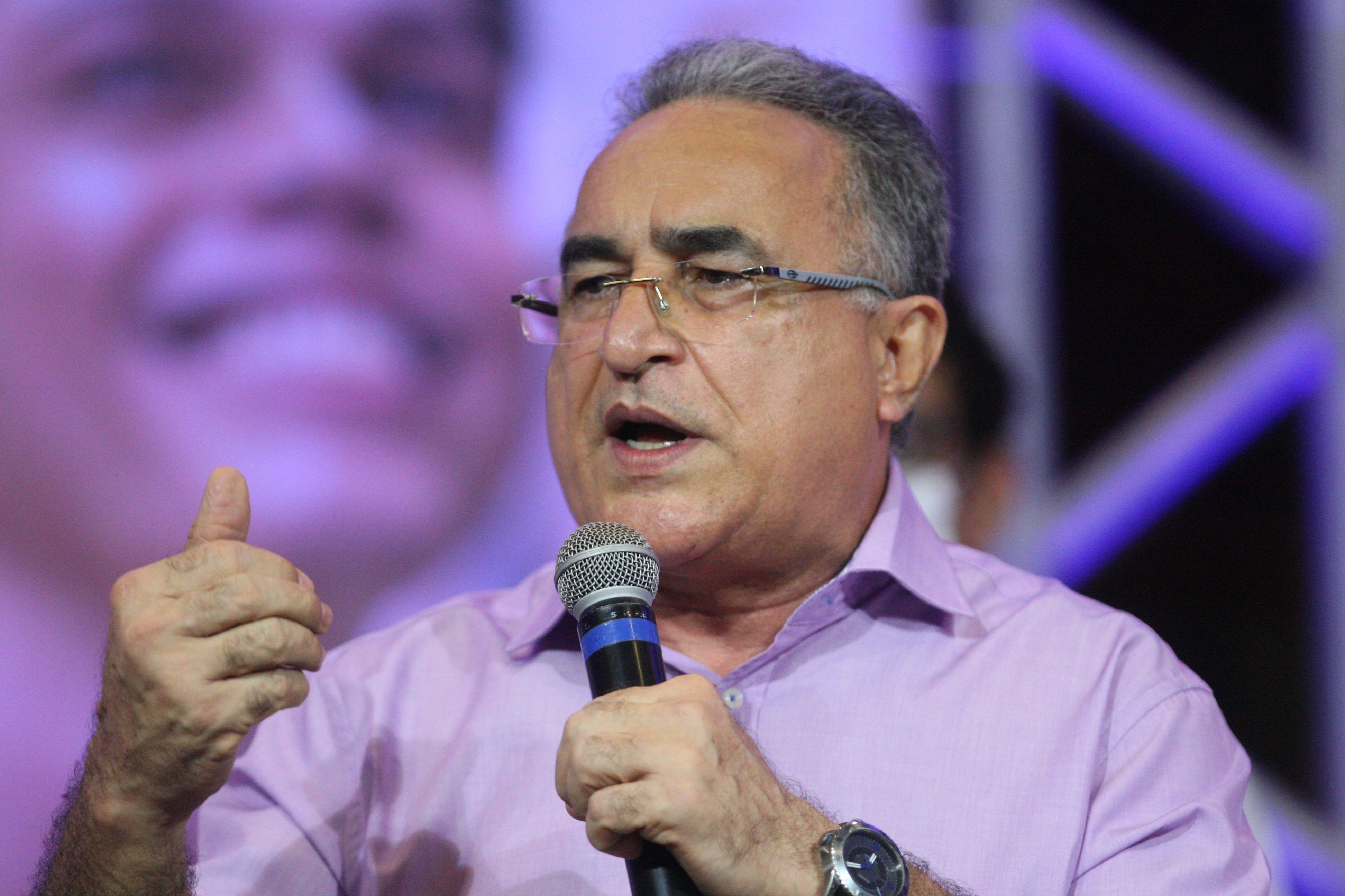 Promessas: Edmilson entregou Mercado de São Brás e criou o ‘Saúde da Mulher’, mas não licitou nem colocou ar-condicionado nos ônibus