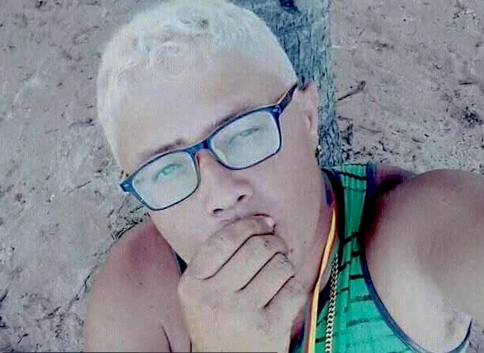Entregador foi morto a tiros enquanto pilotava moto, em João Pessoa; VÍDEO