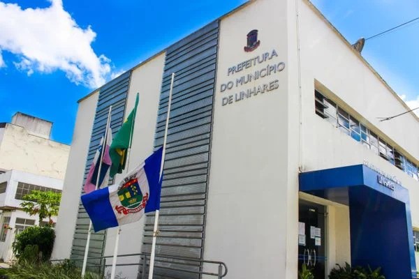 Prefeitura no ES abre seleção na área da Saúde com salários de até R$ 16 mil; veja a lista de cargos com vagas