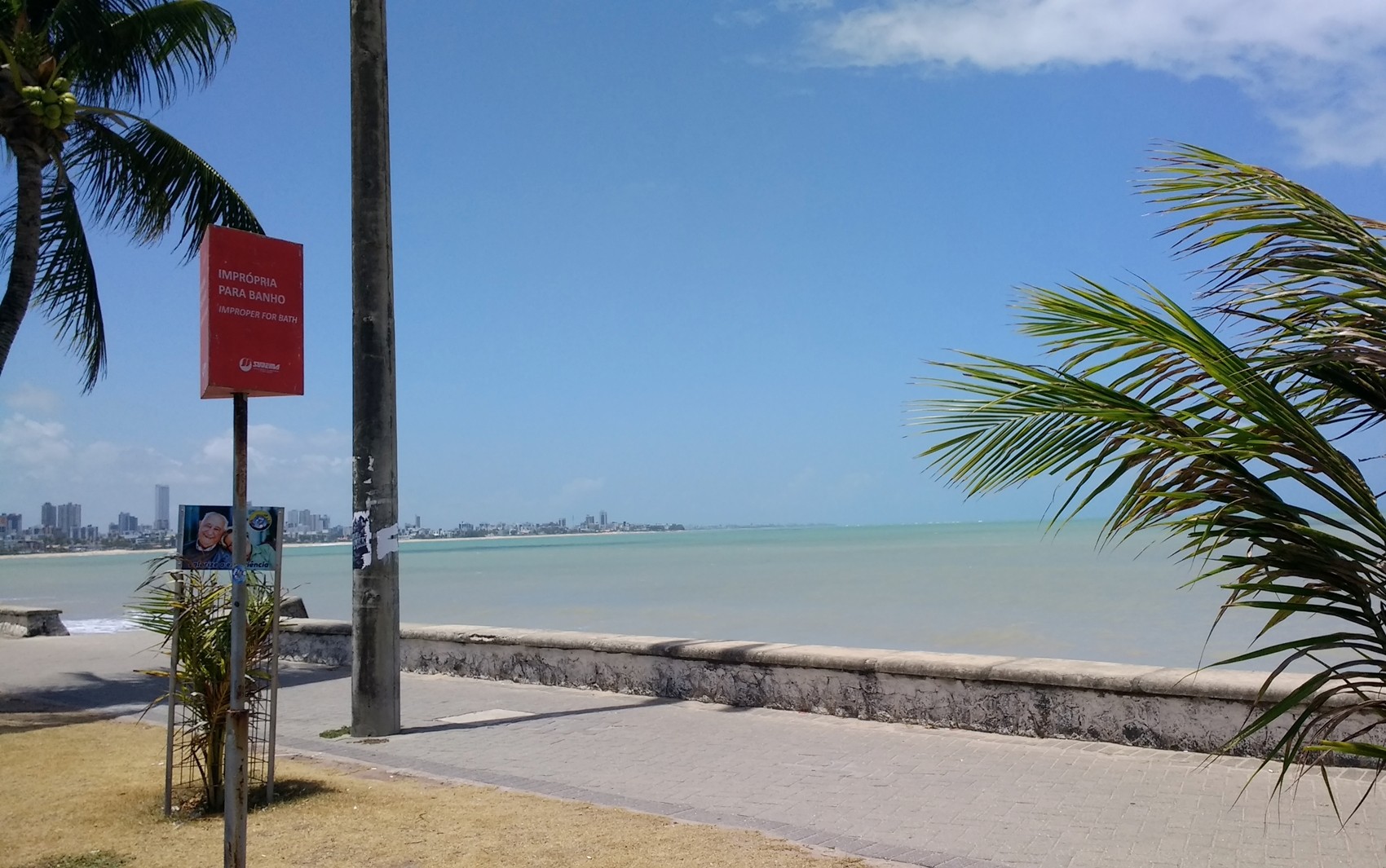 Litoral da Paraíba tem dois trechos de praia impróprios para banho