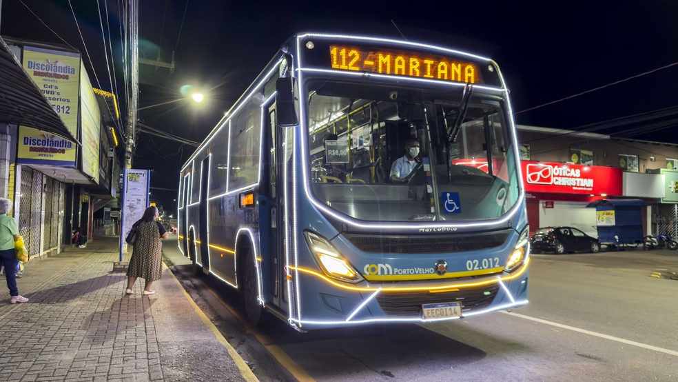 Ônibus com decoração natalina em Porto Velho — Foto: Prefeitura de Porto Velho/Divulgação