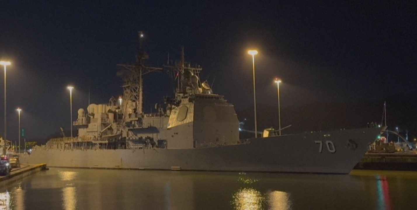 VÍDEO: navio de guerra dos EUA entra no Canal do Panamá a caminho do Caribe