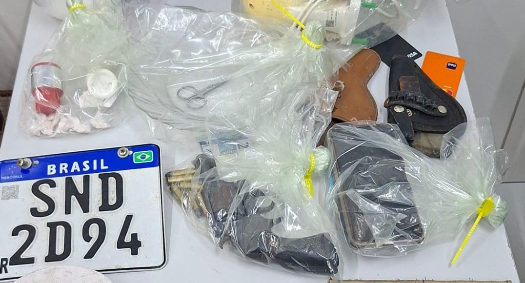 Operação contra tráfico de drogas prende três pessoas e apreende armas em Timon
