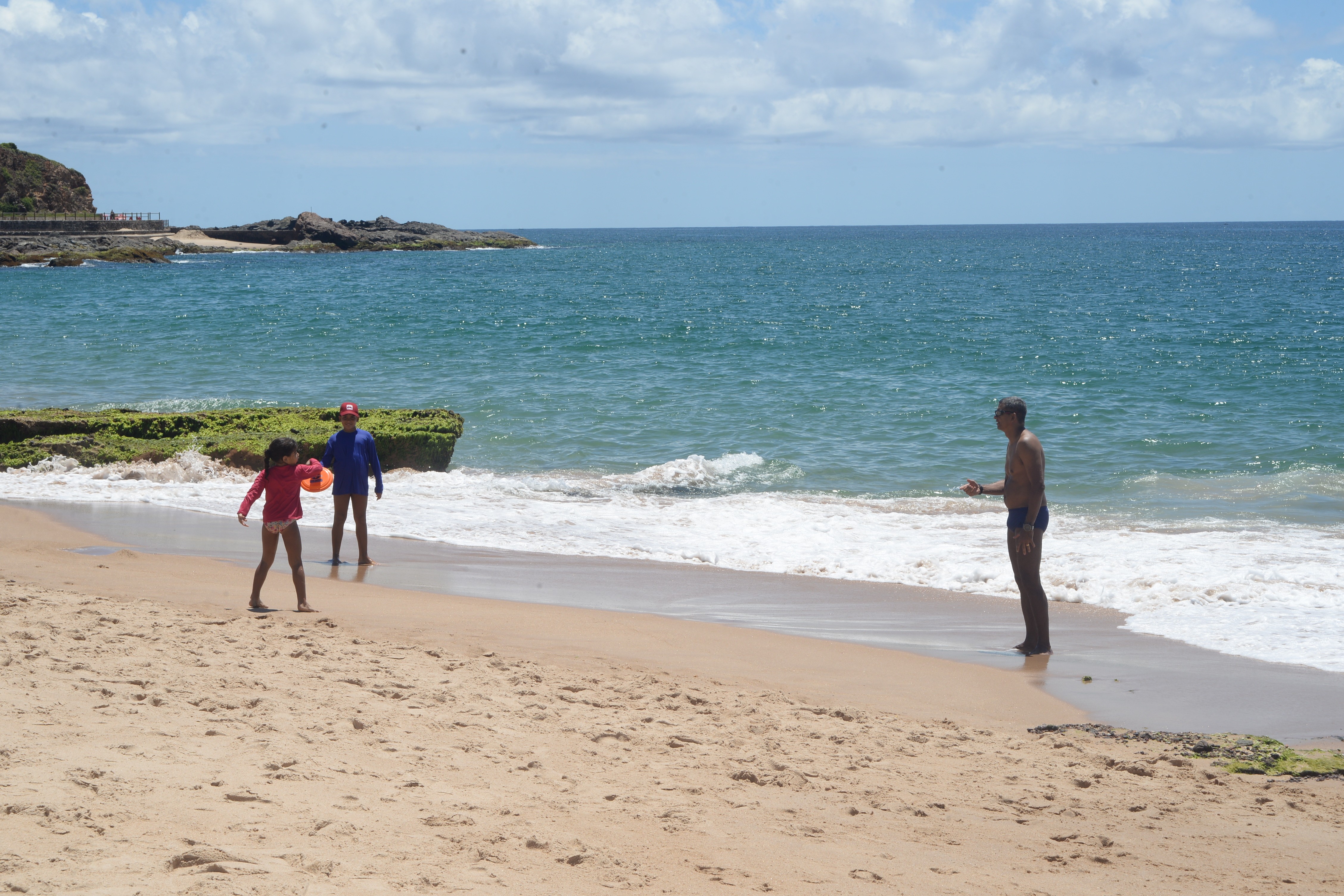 Justiça suspende alvarás para construção de prédios na orla de Salvador por perigo de dano ambiental 