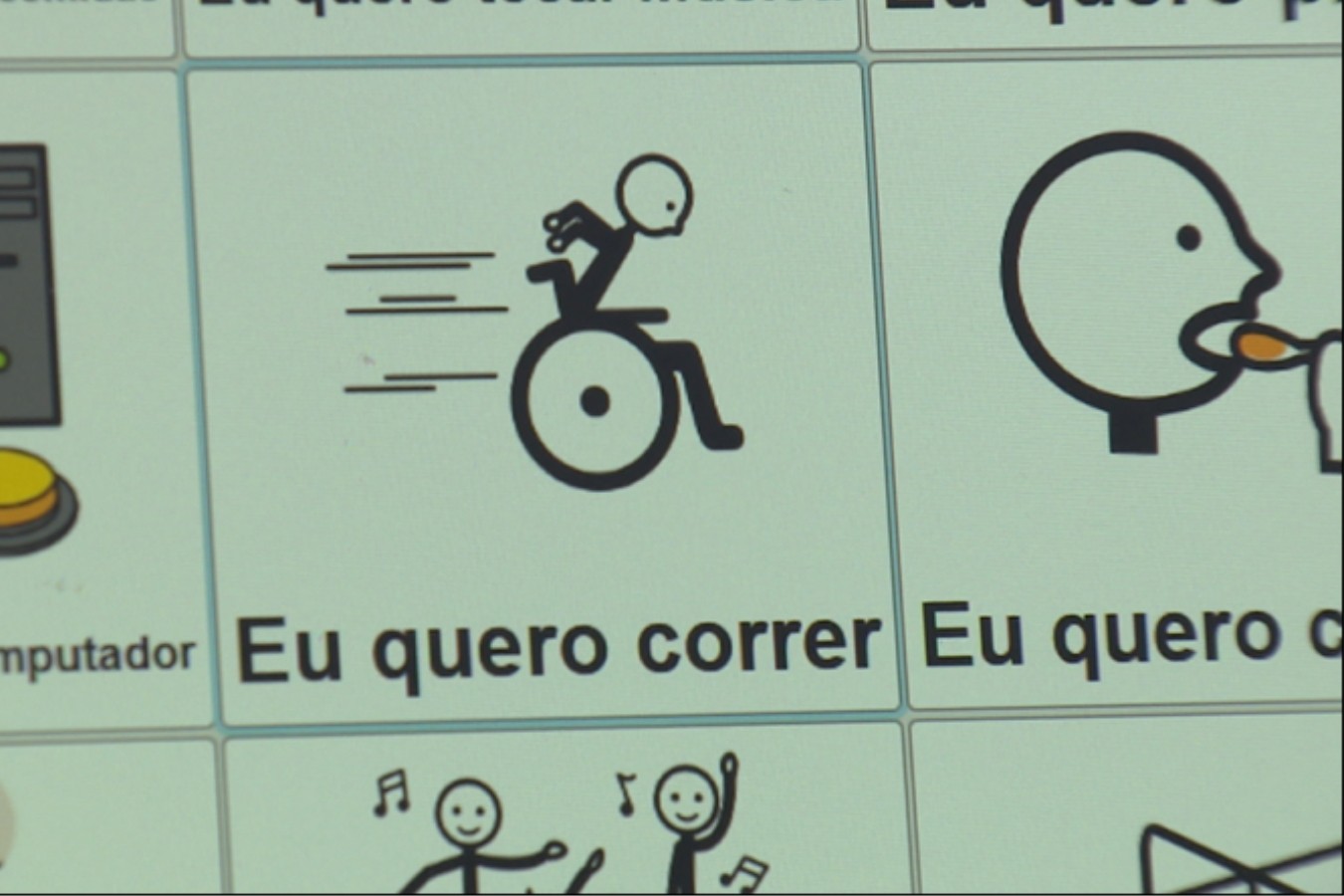 Crianças que não falam 'descobrem a voz' usando os dedos e o movimento dos olhos; VÍDEOS
