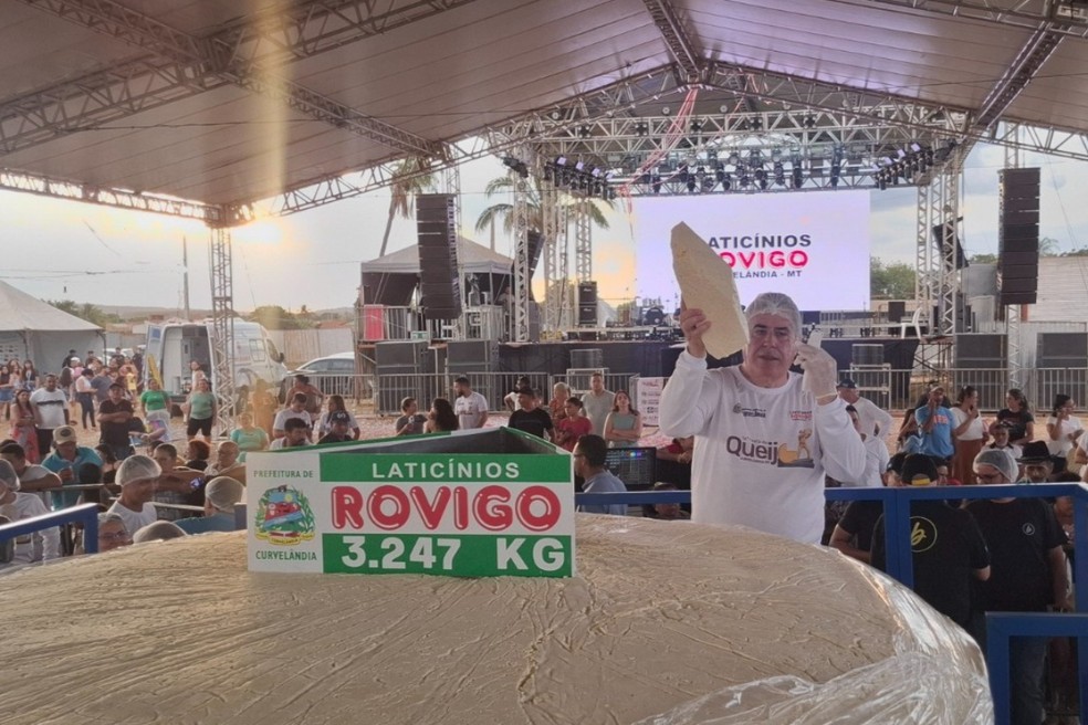 O queijo foi produzido a partir de 28,6 mil litros de leite. — Foto: Reprodução