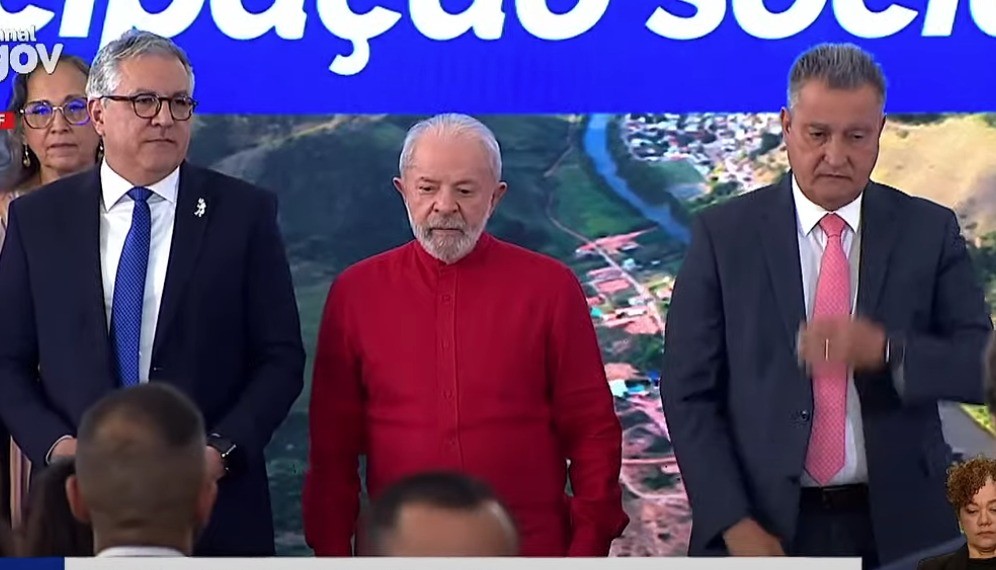 Lula abre conselho que vai monitorar pagamento do acordo de Mariana e pede fiscalização contra desvios