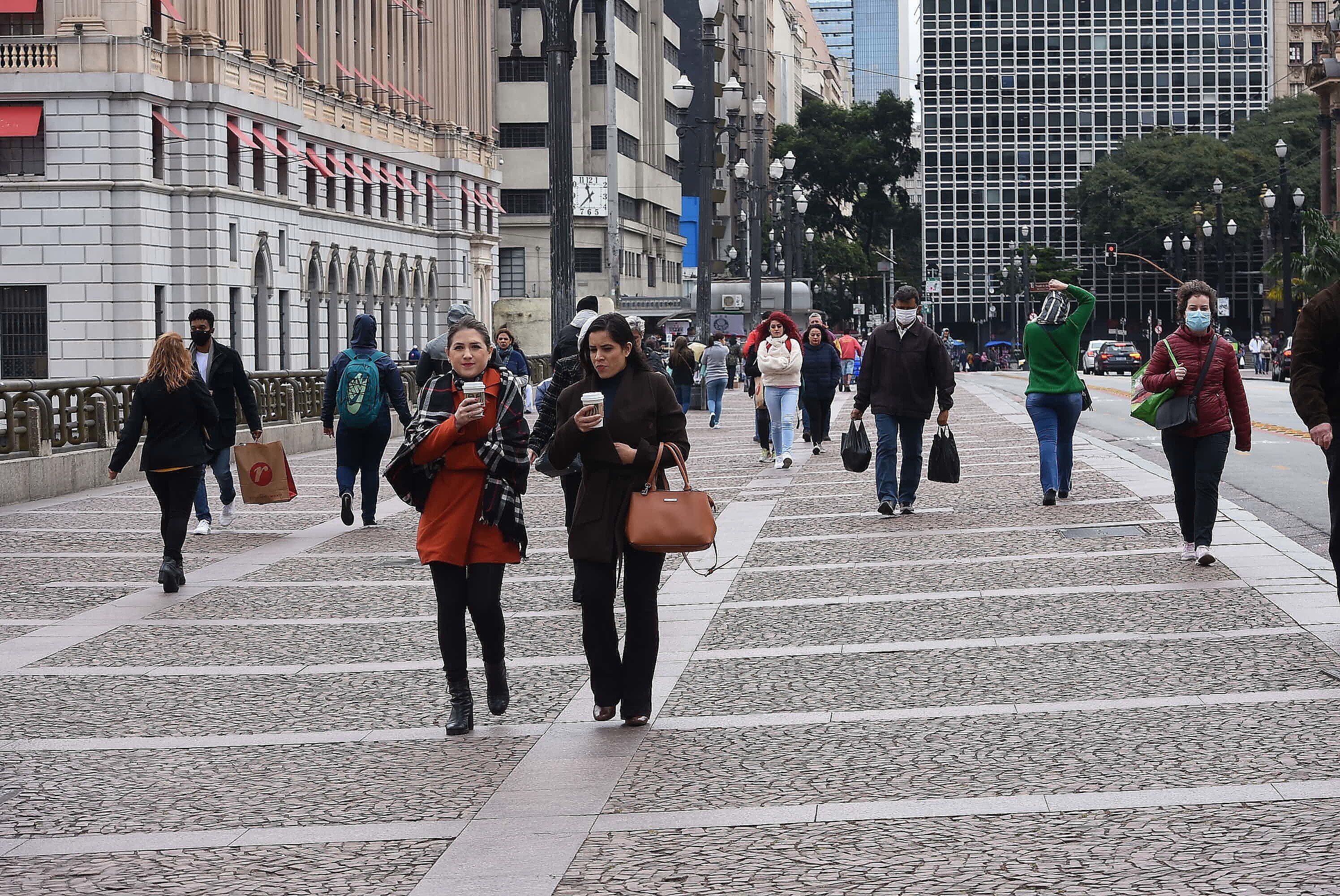 Julho começa com frio abaixo de 0°C no Sul e terá chuva acima da média e picos de calor; veja previsão