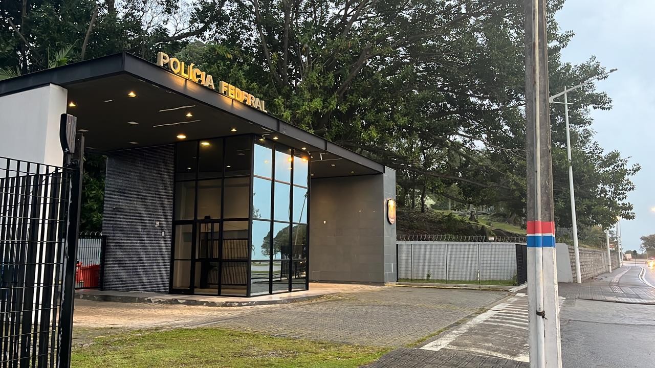 Norte-americano procurado pela Interpol por tráfico de drogas é preso em Florianópolis