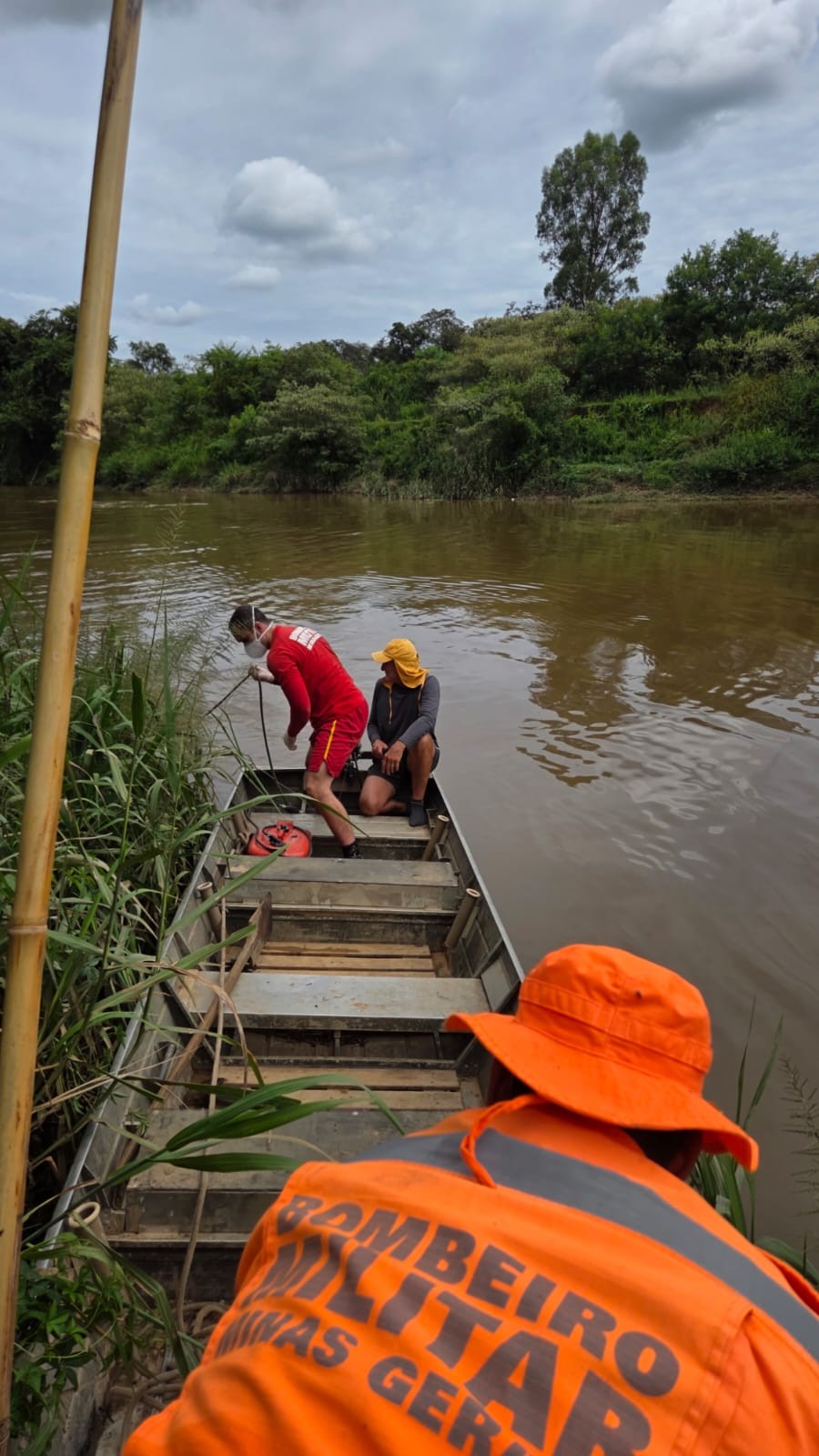 Corpo de adolescente que desapareceu em rio é encontrado por pescadores em MG