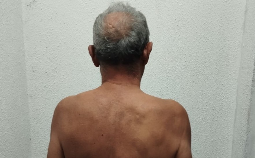 Idoso é preso por estupro de vulnerável após ir à delegacia registrar boletim de ocorrência
