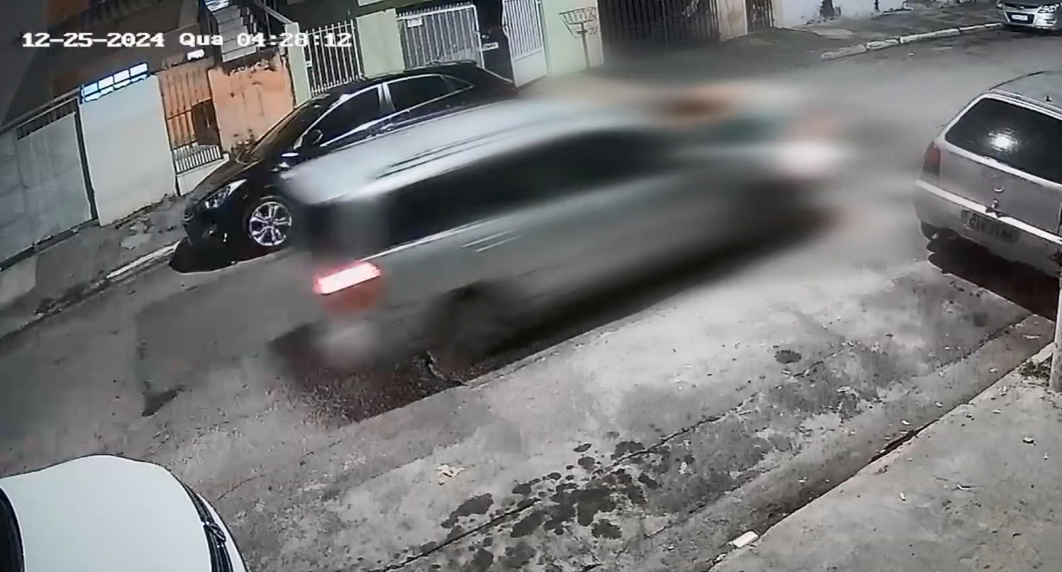 VÍDEO: Mulher é atropelada e arrastada por carro em SP ao voltar de festa de Natal; motorista fugiu