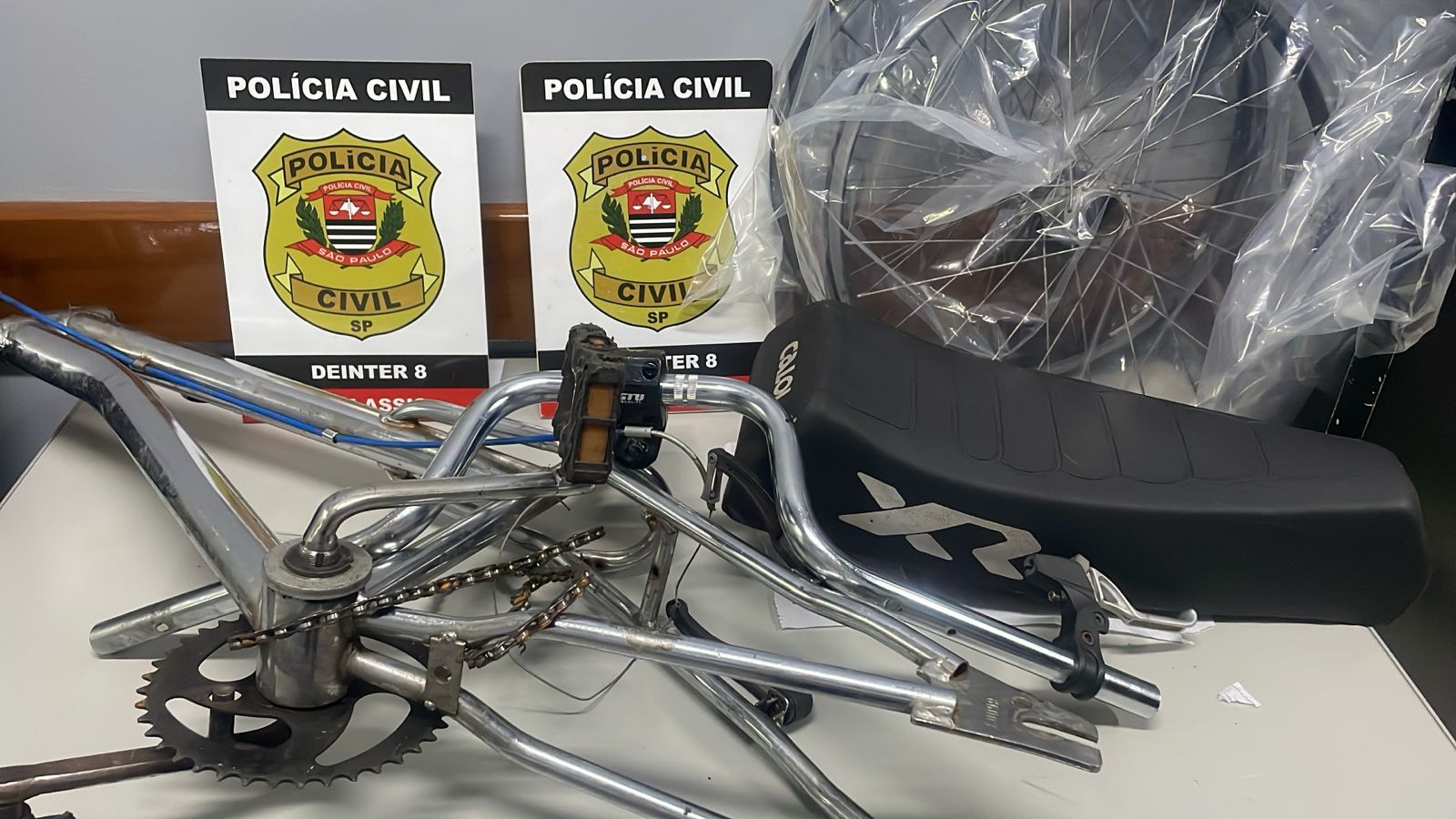 Peças de bicicleta de menino esquartejado são encontradas em casa de vizinho suspeito do crime, diz polícia