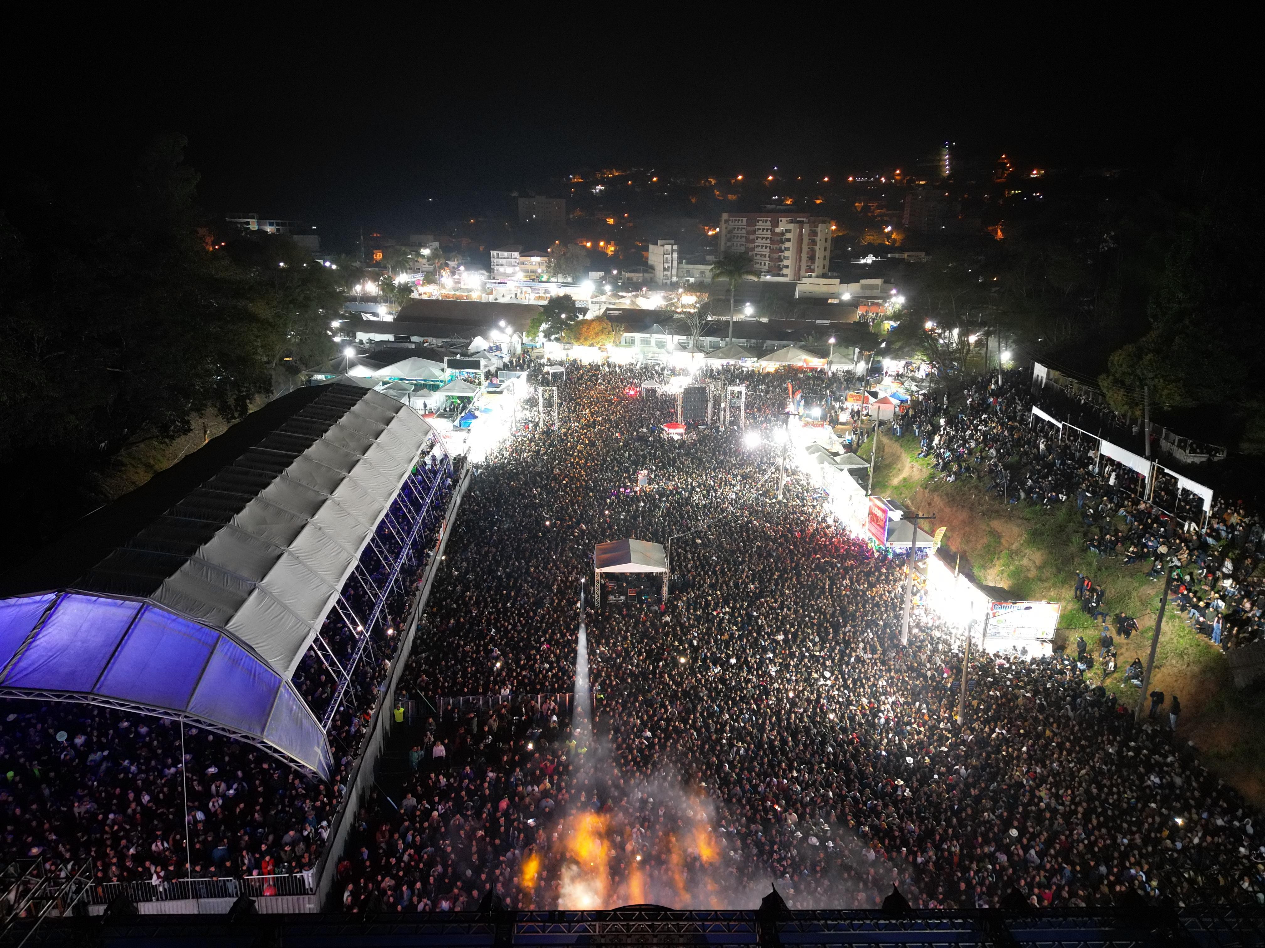 Expo Cordeiro 2026 começa neste sábado com nove dias de shows e programação gratuita