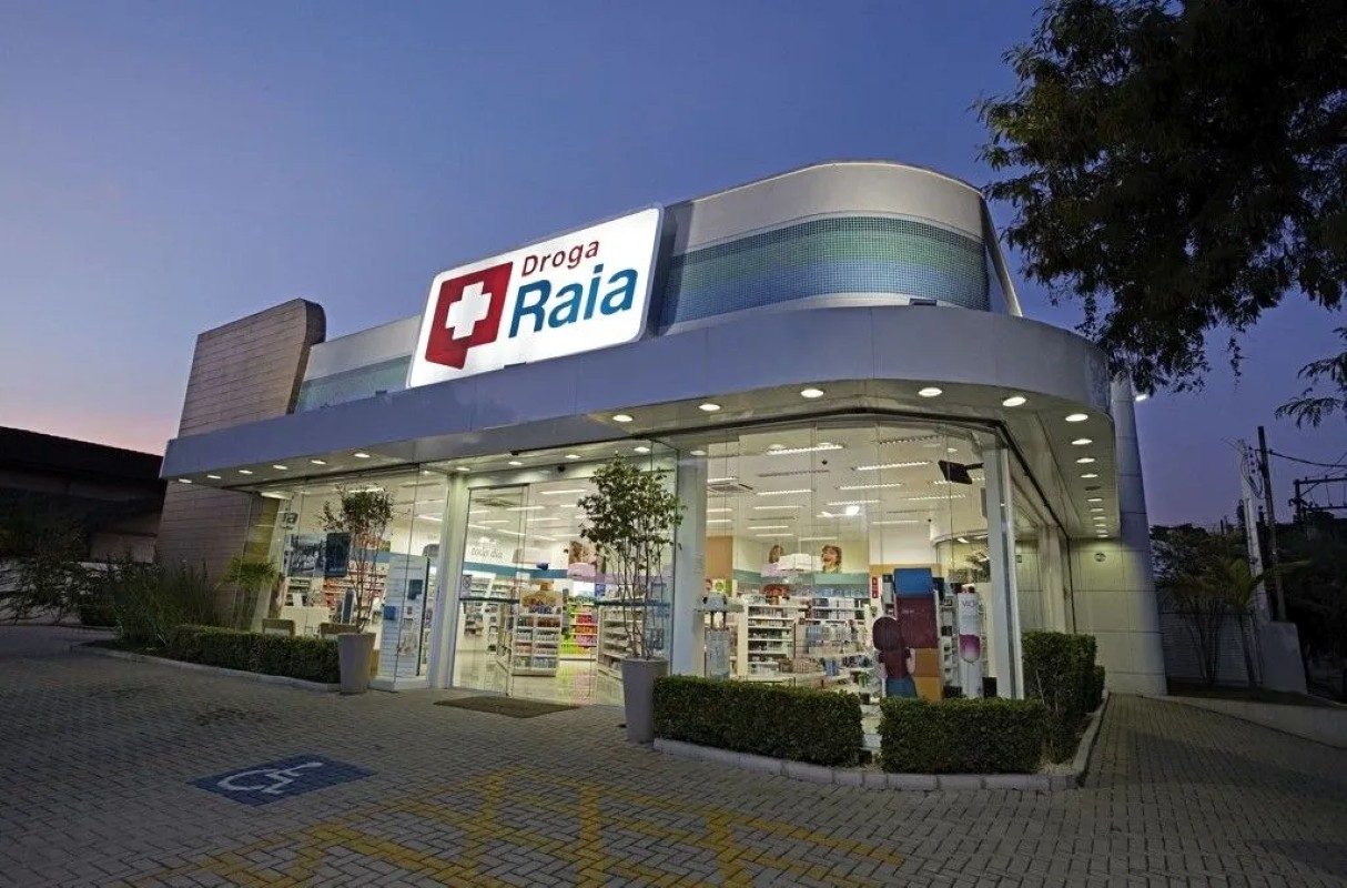Droga Raia é condenada a pagar R$ 4 milhões por casos de assédio moral, sexual e materno; entenda