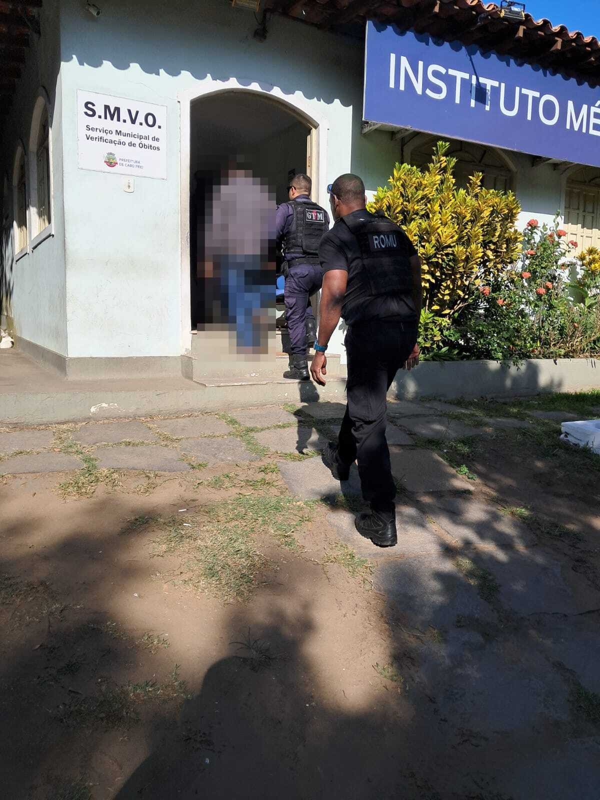 Guarda Civil de Cabo Frio detém motorista por embriaguez e desrespeito à autoridade