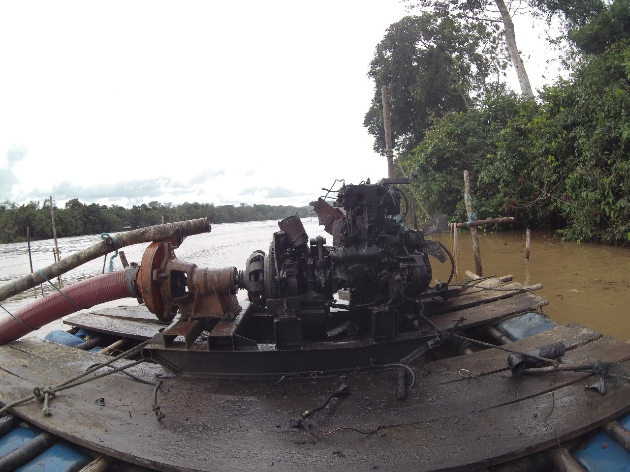 MPF identifica falha e cobra que Marinha fiscalize barcos para combater garimpo ilegal em RR
