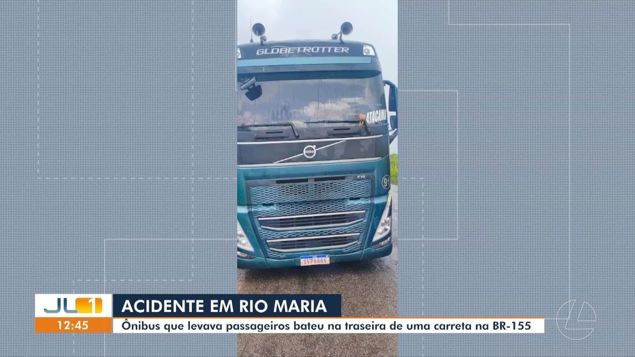 Acidente na BR-155: caminhoneiro morre após perder controle de caminhão carregado de água