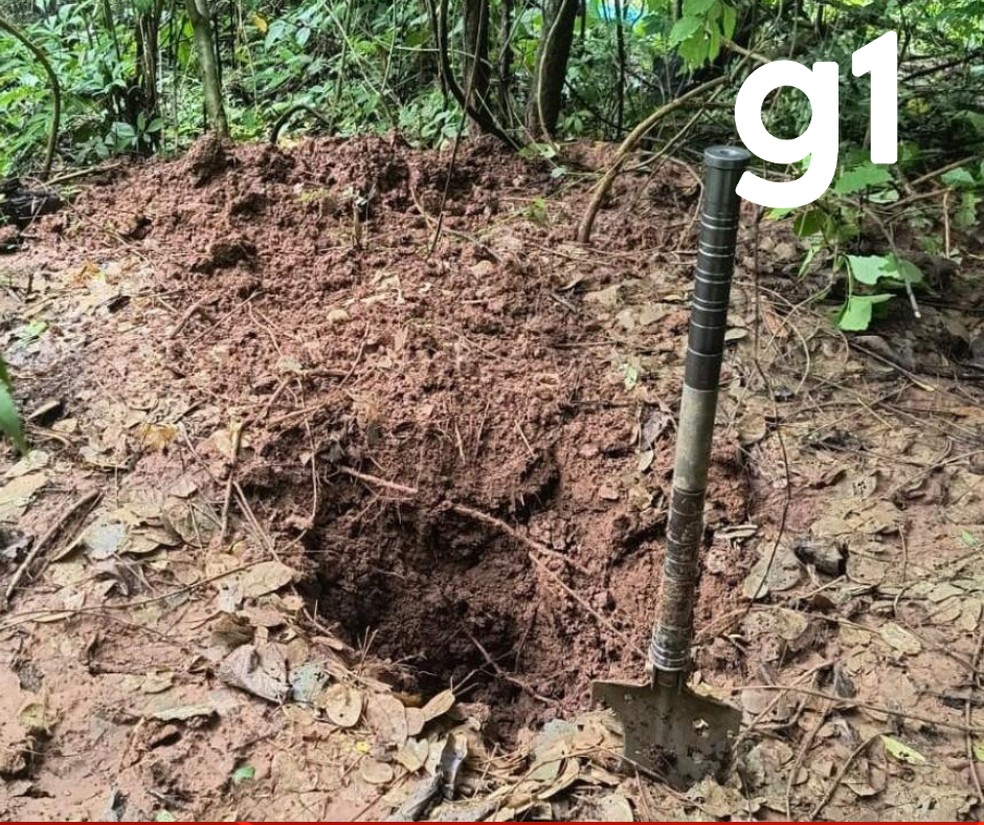 Corpos são encontrados enterrados perto de rio em MT — Foto: Polícia Civil