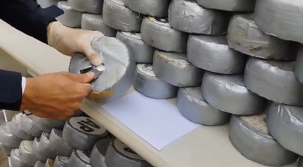 222 kg de cocaína: 'maior apreensão da história feita pela PRF de Teófilo Otoni', diz polícia — Foto: Josilei Silva/divulgação