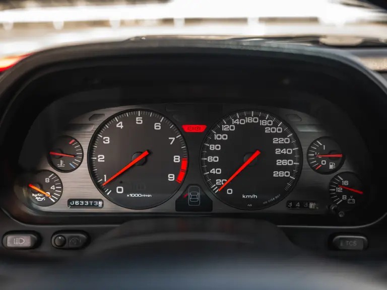 Interior do Honda NSX 1991 de Ayrton Senna que vai a leilão na Inglaterra. — Foto: Divulgação / RM Sotheby's