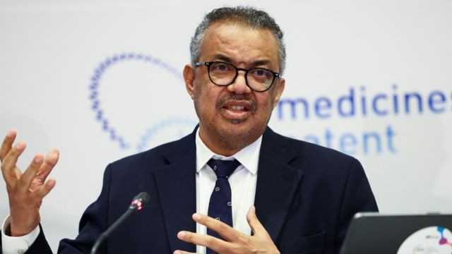 Tedros Adhanom, diretor-geral da OMS, passa a noite no hospital após dor de cabeça e vômitos, mas já teve alta