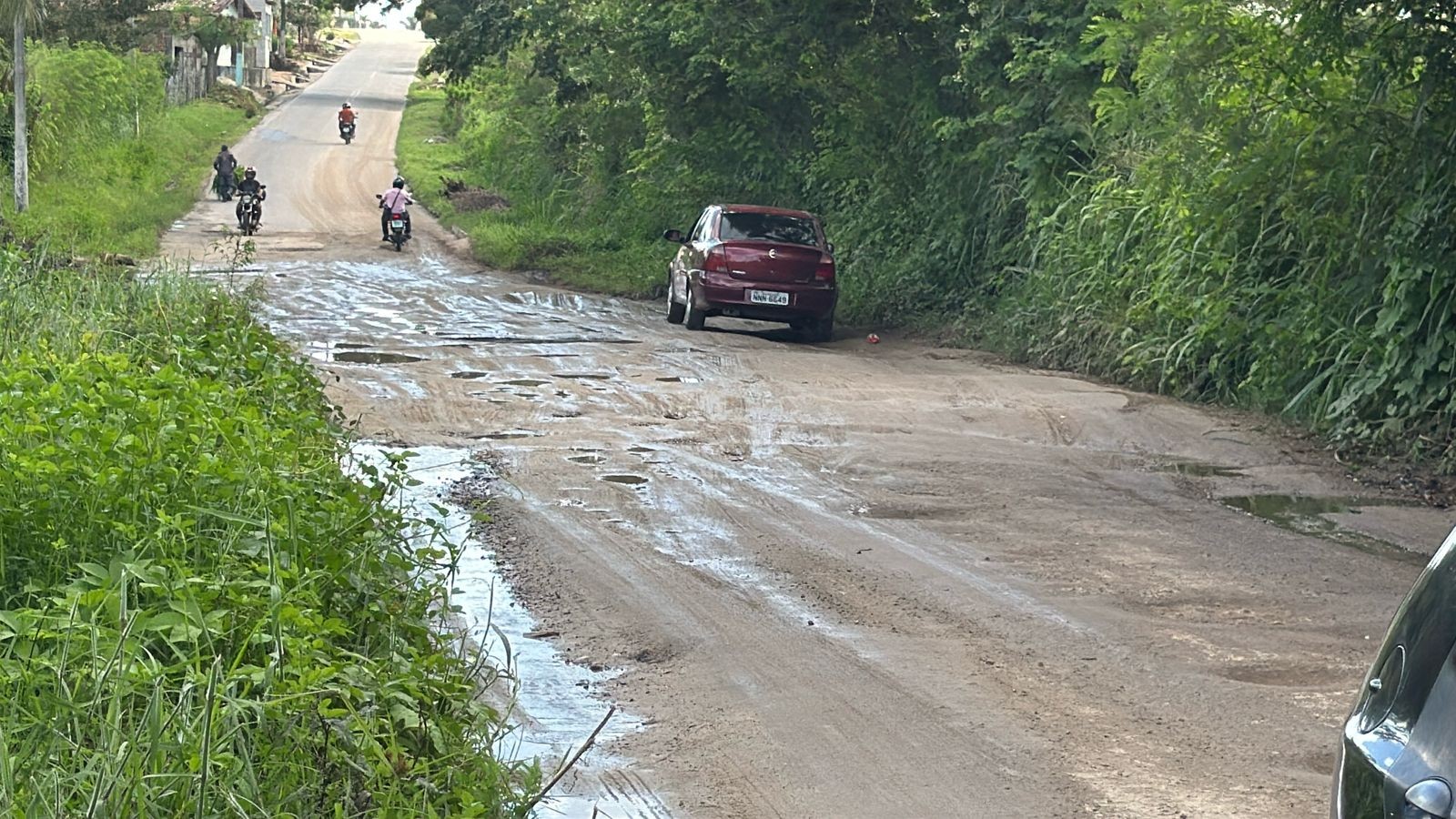 Protesto interdita rodovia entre Monte Alegre e Lagoa Salgada