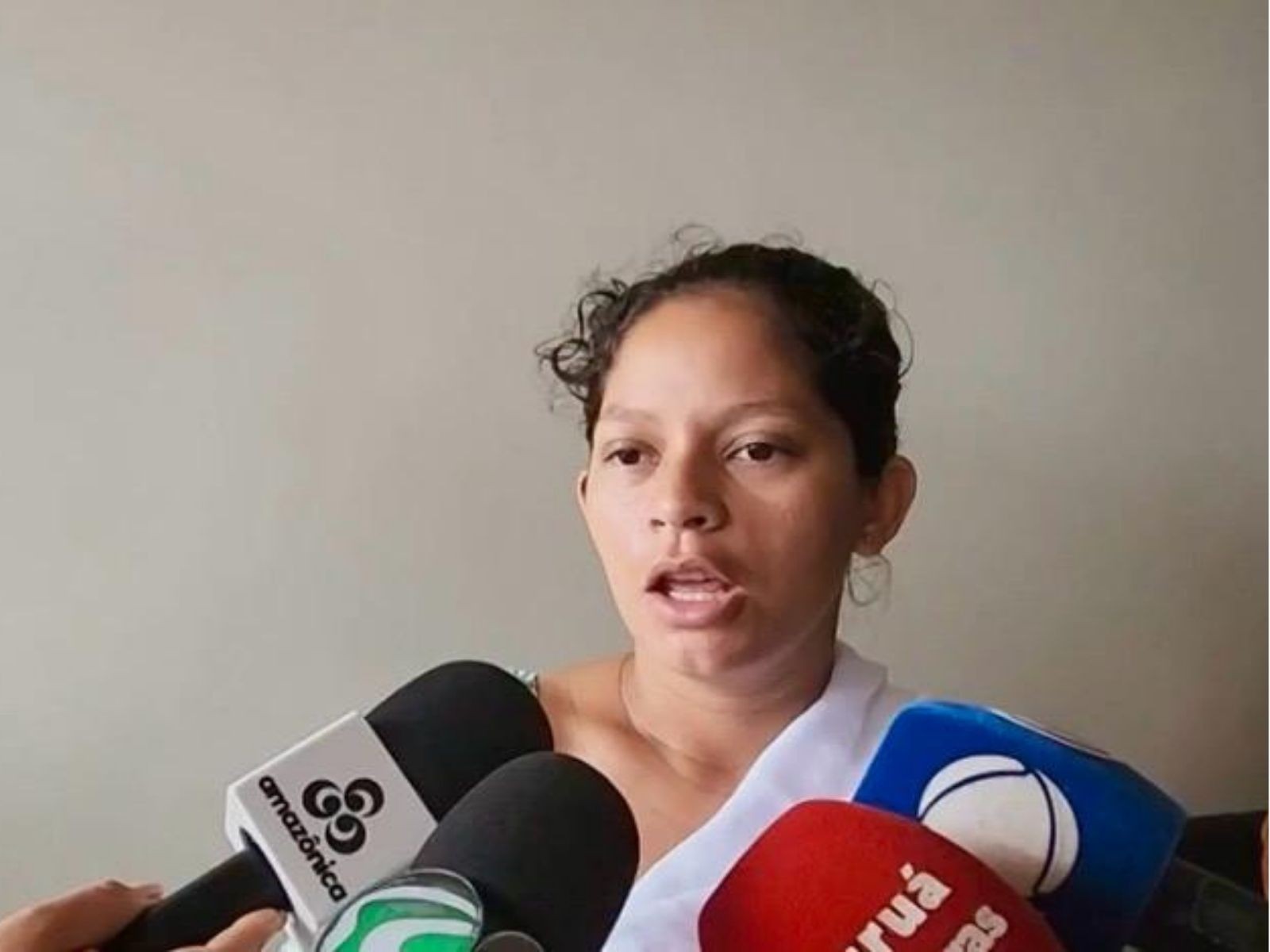 Bebê nasce em casa após mãe ser liberada de hospital mesmo em trabalho de parto no AC