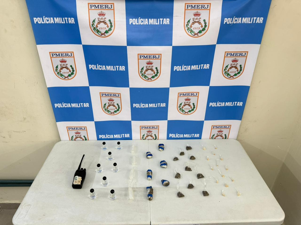 Homem é preso com drogas em Volta Redonda