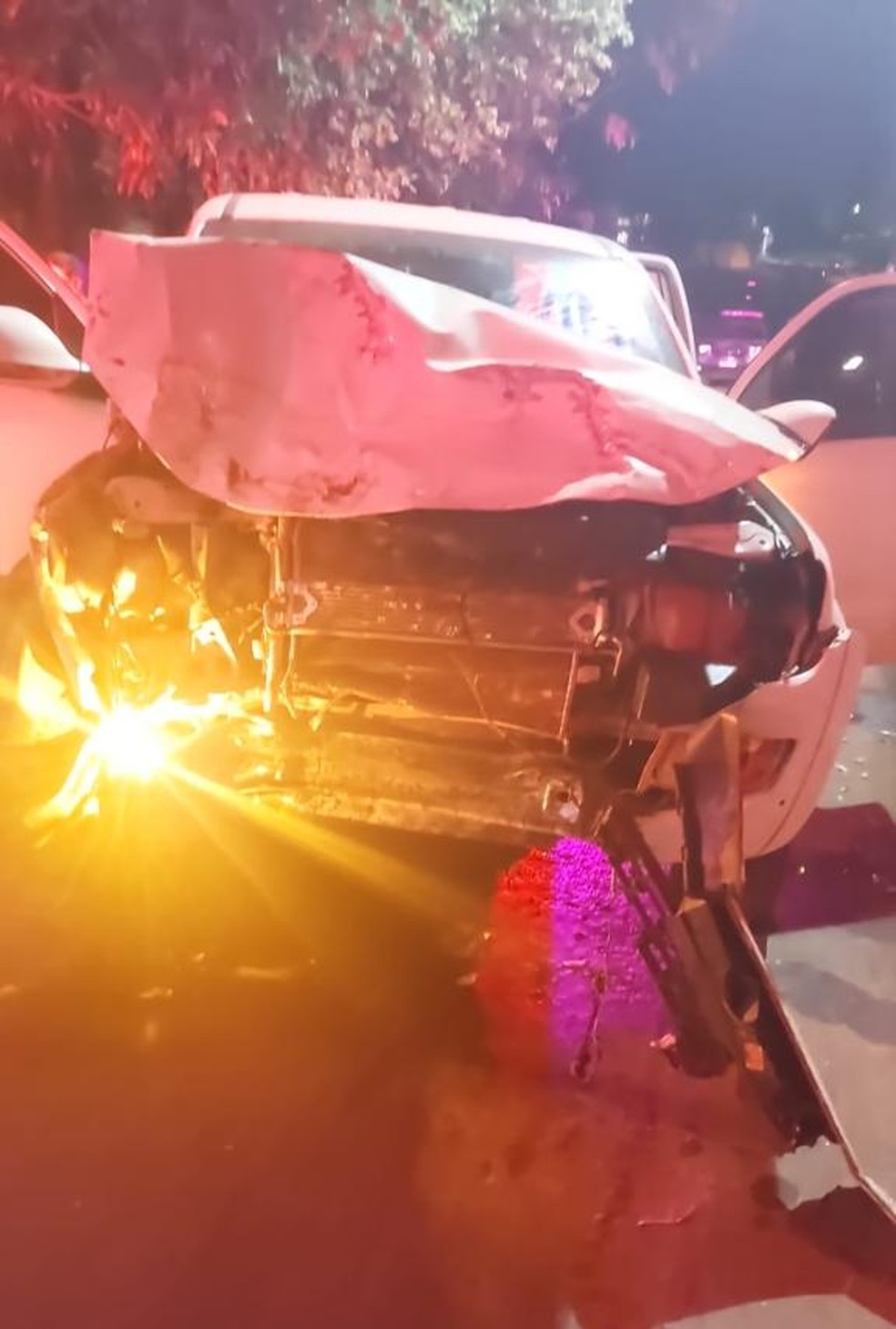 Motorista teria fugido após bater com outro carro nem Rondonópolis (MT) — Foto: Reprodução
