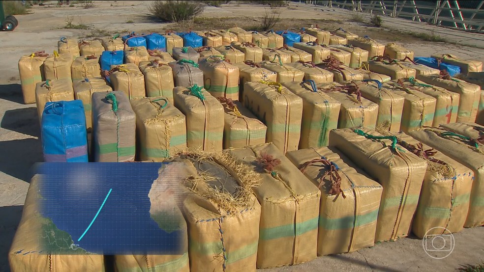 Polícia de Portugal prende brasileiros que transportavam drogas em submarino — Foto: Reprodução/TV Globo