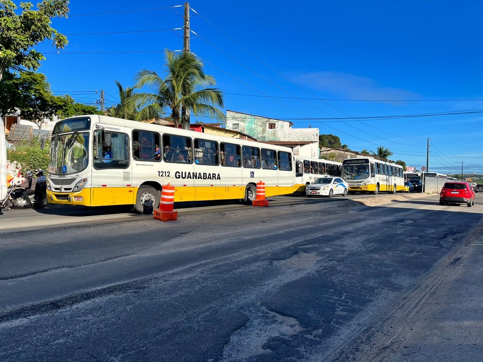 Faixas liberadas na Avenida Felizardo Moura, em Natal — Foto: Vinícius Marinho/Inter TV Cabugi