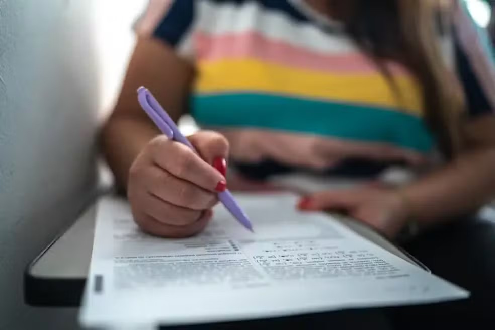 Fies abre inscrições para 2º semestre de 2025 com mais de 2,5 mil vagas para o AM; saiba quem pode participar