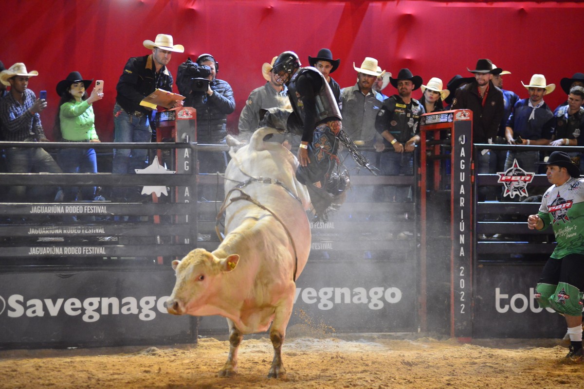 FOTOS: as imagens da 3ª noite do Jaguariúna Rodeo Festival | Rodeio de ...