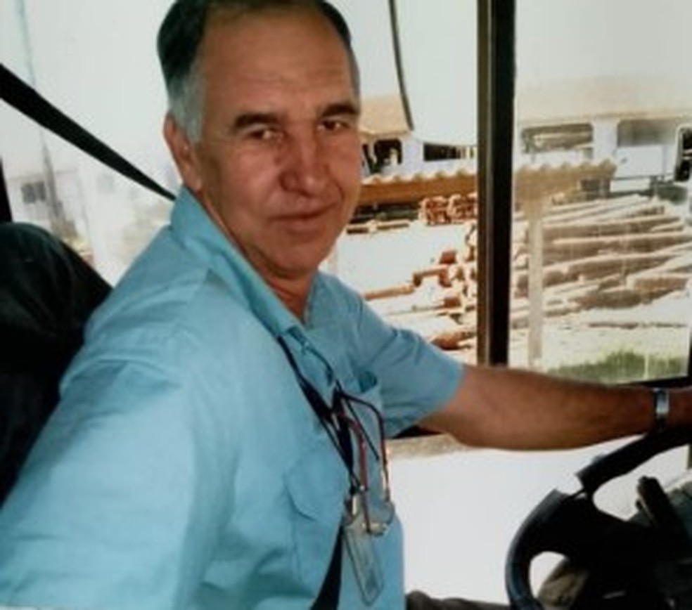 Altair Silva dos Santos estava sendo transportado pela ambulância — Foto: Reprodução/Redes Sociais