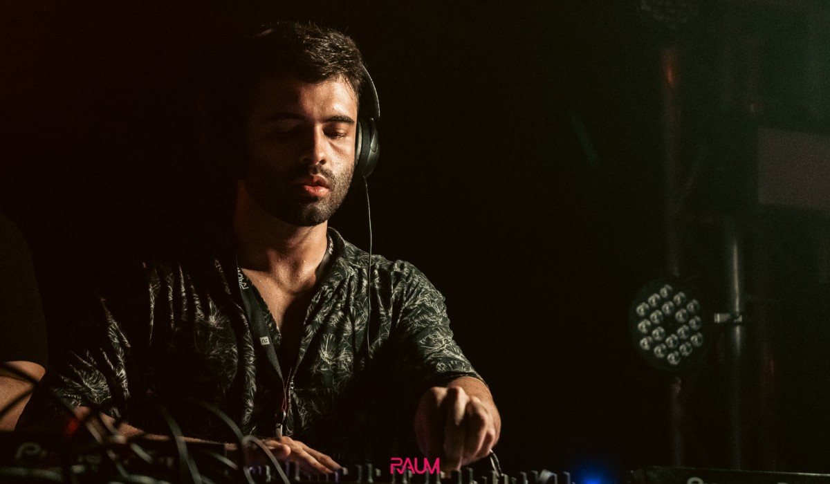 Carnaval eletrônico: Block Cave reúne cinco DJs em Manaus